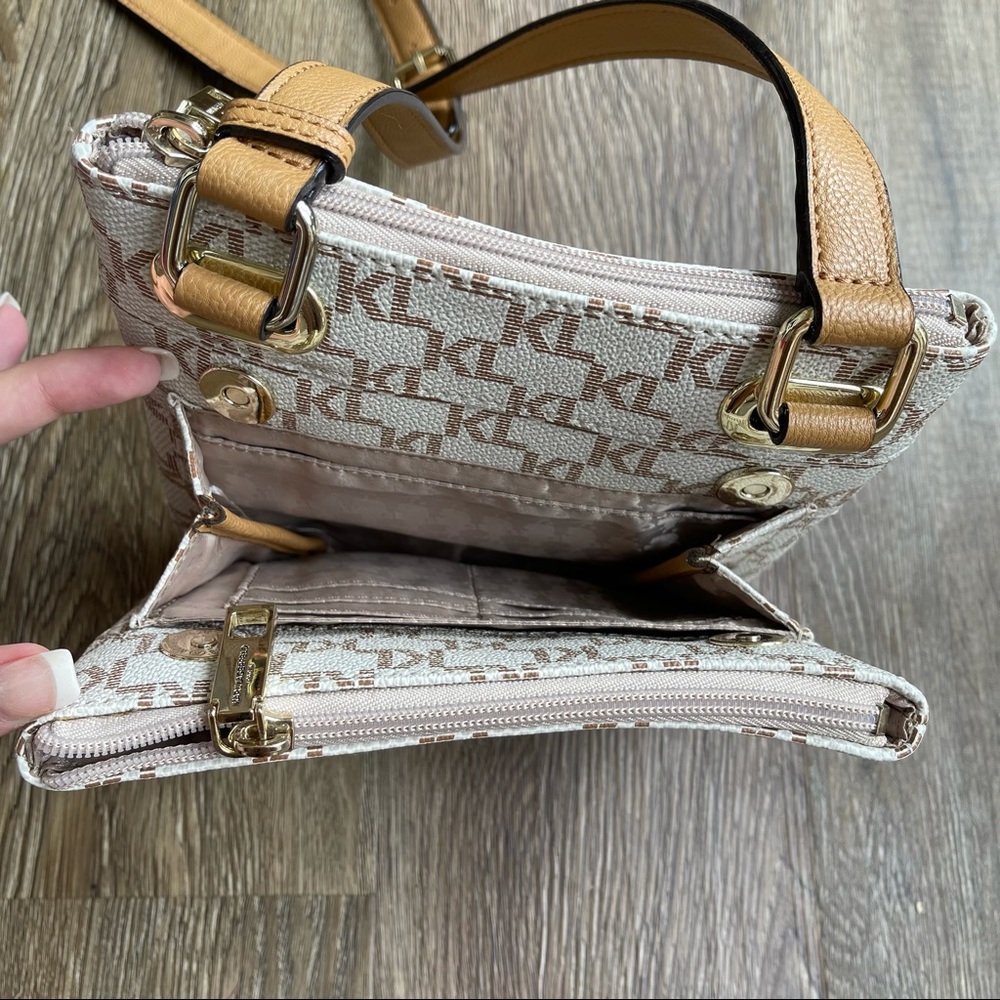 ↠ SOLD ↞ - Picture 5 of 14